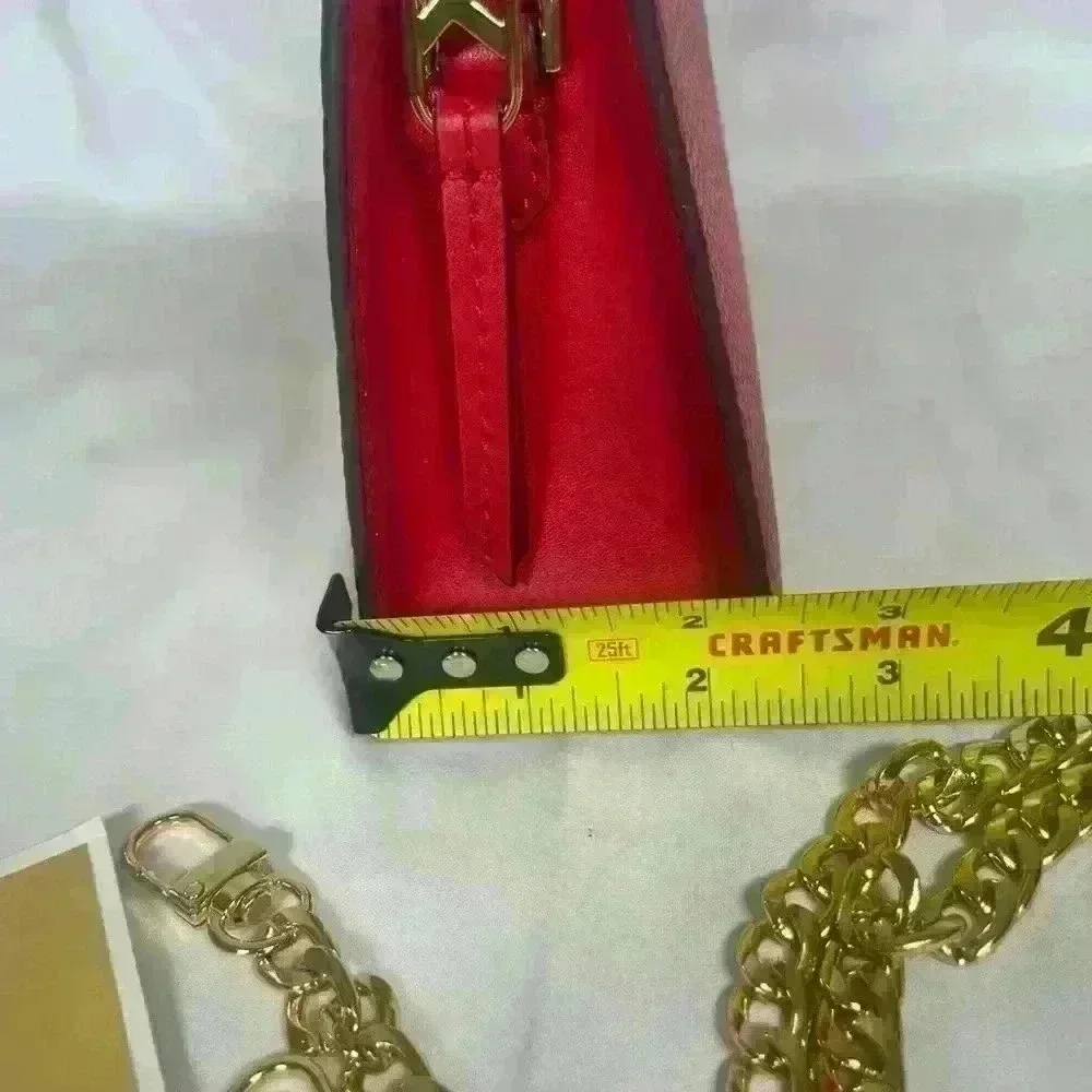 New MICHAEL KORS Empire Large Red Convertible Crossbody Chain is unbranded